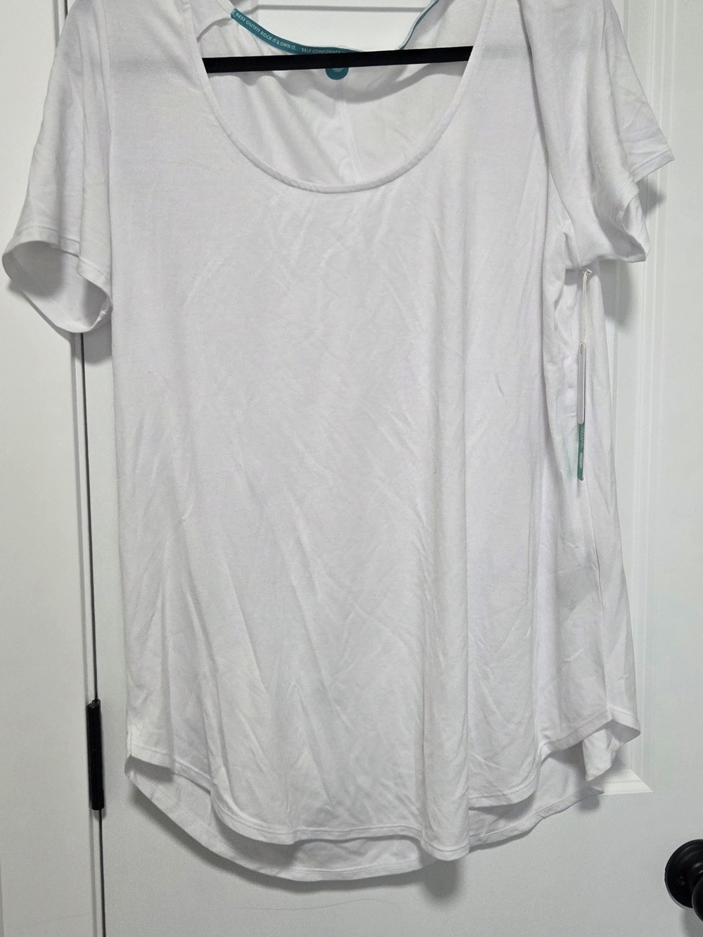 NWT Sweettops White Scoop Neck Short Sleeve Tee